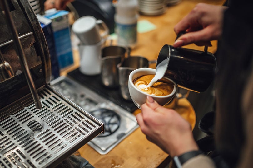 The Rise of Specialty Coffee Shops: Trends and Innovations