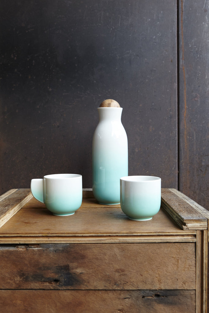 Bloom Carafe & Cup Set (Tea Cups).
